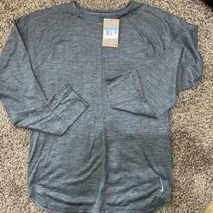 Nike Yoga Long Sleeve Top‎ Size Medium Mens Grey Dri Fit Thumbholes NWT